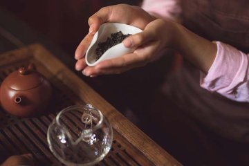 La storia del tè nero (Wakōcha) in Giappone: dalla curiosità all’artigianalità