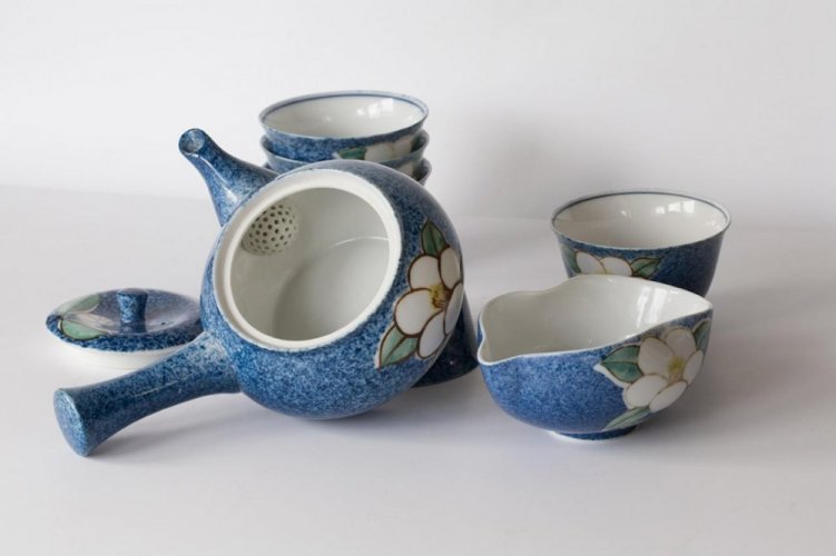 Japanese Tea Set Arita 80's (signed) - Teapot 250 ml, Pitcher with 5 Cups 100 ml