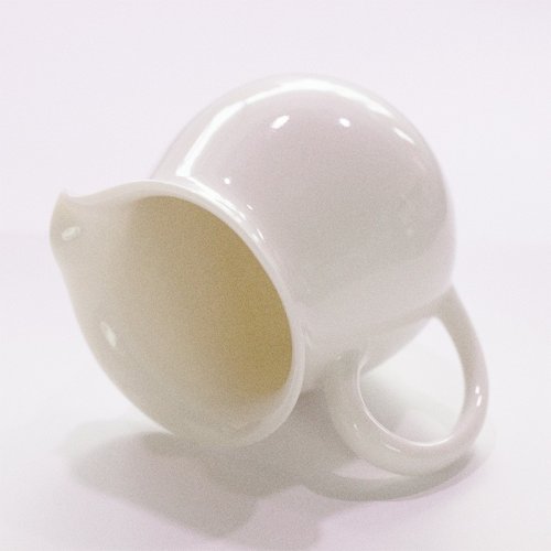 Bílý porcelánový slíváček 200 ml