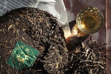 Awakening Tea 醒茶 — Letting Pu-erh Return to Its True Breath