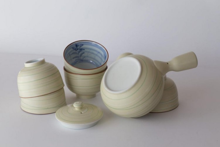 Set da tè giapponese Arita Sunahama anni '70-'80 (firmato dall'artista) - teiera 300 ml e 5 ciotoline 100 ml