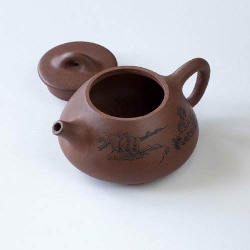 Yixing Teapot 90's 180 ml (signed)