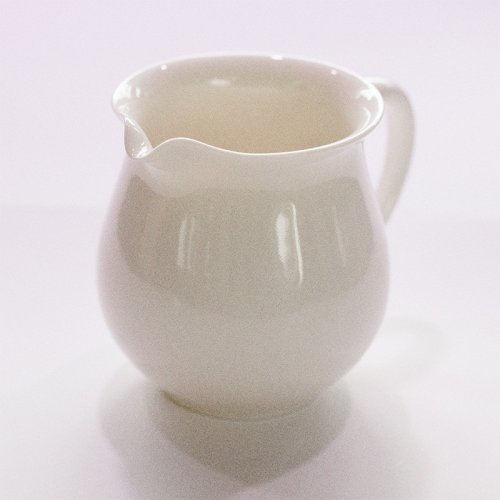Bílý porcelánový sléváček 200 ml